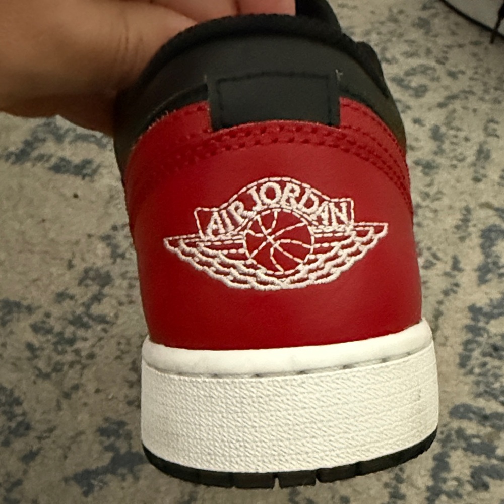 Nike Kids Black and Red Air Jordan Low Top Sneakers like new - Picture 3 of 7